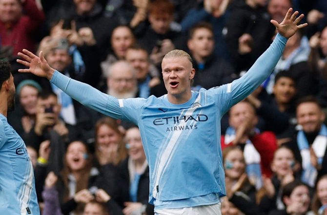Premier League -Haaland igen nomineret til månedens spiller