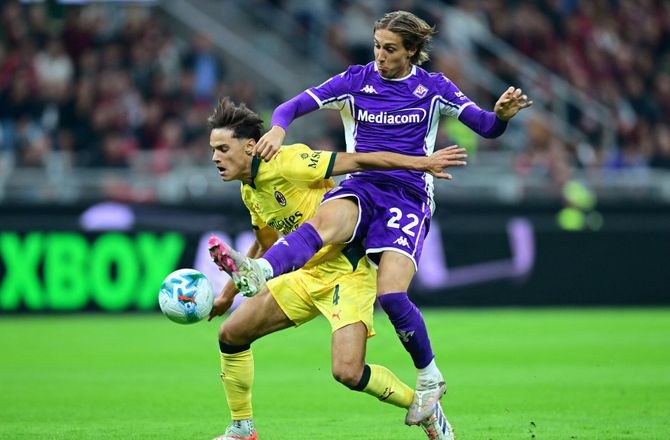 Serie A -Como henter midtbanespiller i AC Milan