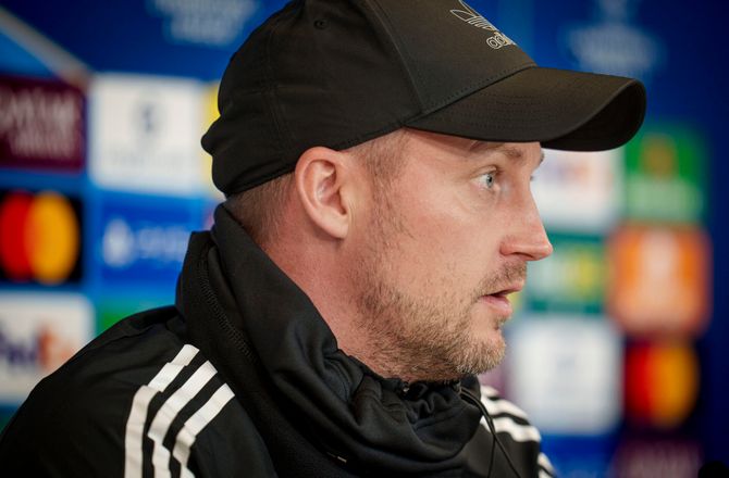 Champions League -Neestrup nedjusterer: Kigger ikke på stregen mere