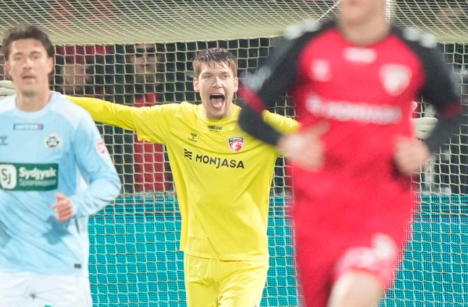 3F Superliga -Fredericia-boss bekræfter: Forhandler med Strømsgodset
