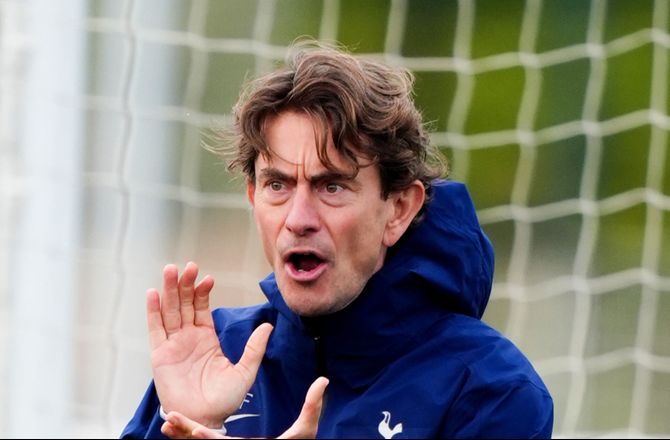 Premier League -Frank elsker PL-tradition: Står i det samme lort 