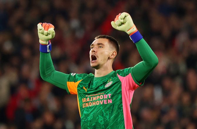 Æresdivisionen -PSV henter Leverkusen-målmand permanent 