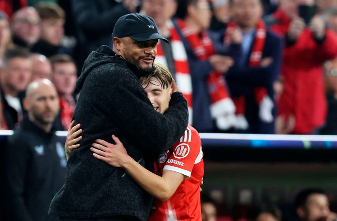 Champions League -17-årig skrev Bayern-historie: Det er ikke normalt 