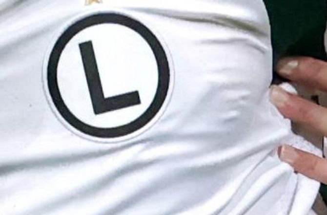 Ekstraklasa -Legia snupper polsk bomber