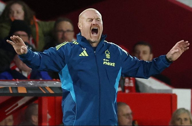 Europa League -Nottingham Forest-lejr hylder Dyche: Mere positivt nu