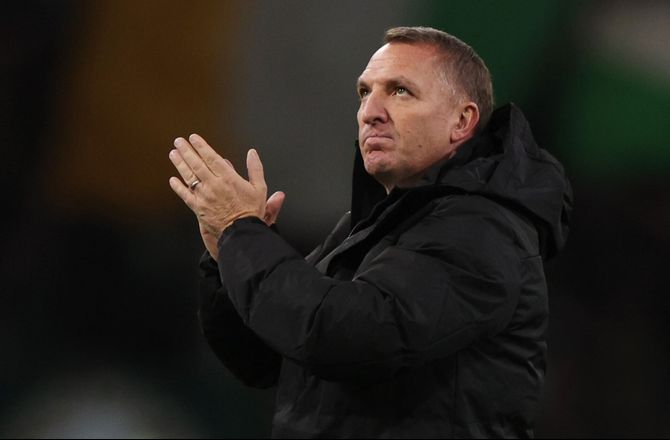 Saudi Pro League -Rodgers-billeder vækker opsigt: Hylder Saudi med riffel