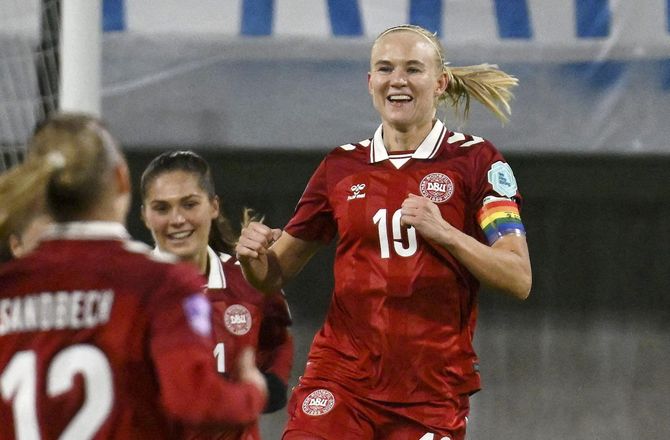 Danmark (k) -Kvindelandsholdet kan slå tilskuerrekord i Odense