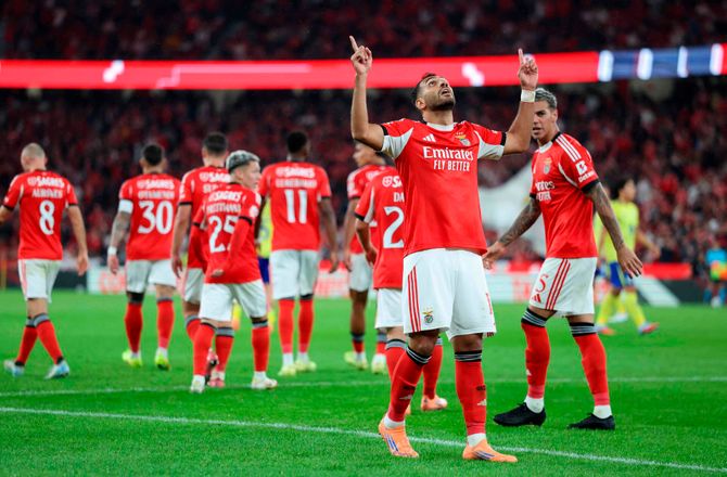 Primeira Liga -Benfica ånder Porto i nakken efter storsejr