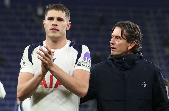 Premier League -Medie: Tottenham arbejder på Van de Ven-aftale