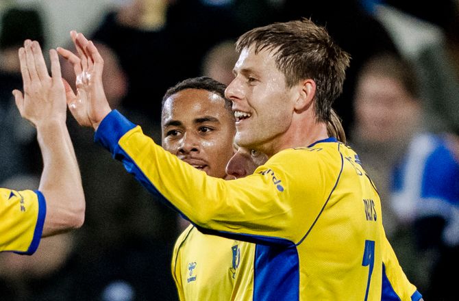 3F Superliga -Vallys genovervejer: Måske har jeg fået mit skifte