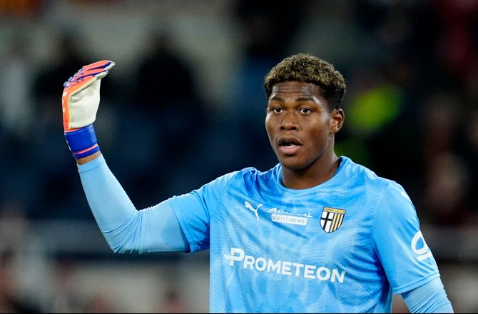 Serie A -Parma pønser på keepererstatning efter lang skade til profil 