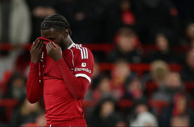 Carabao Cup -Slot behøvede ikke: Duo tog fat i Liverpool-skurk 