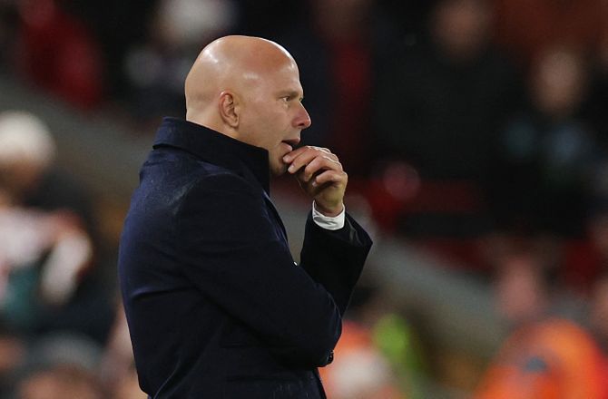 Carabao Cup -Arne Slot: Truppen er ikke bred nok