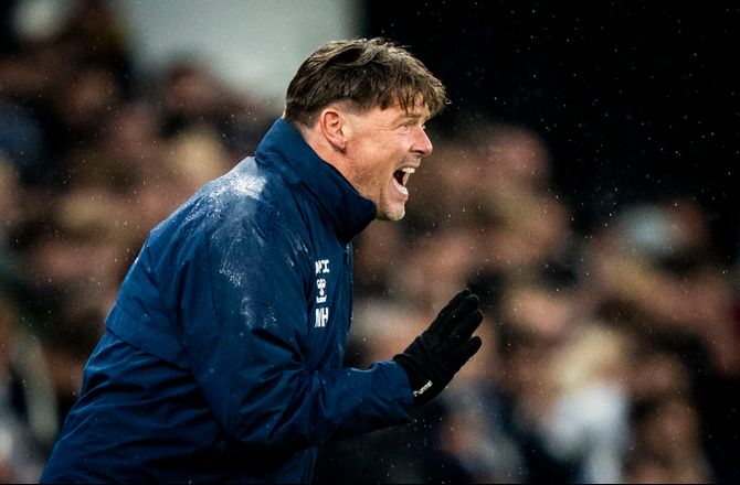 3F Superliga -Michael Hansen om straffe: Lader dommerne om det