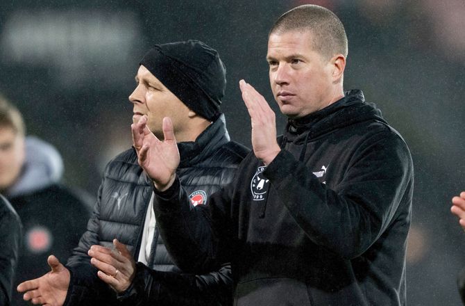 3F Superliga -Tullberg er sikker: AGF kommer til at spille med om guldet