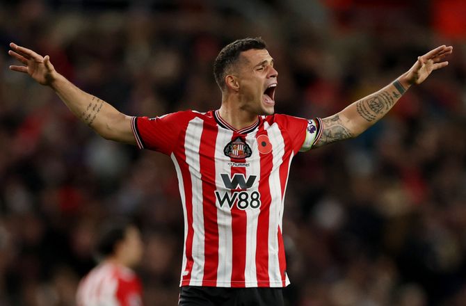 Premier League -Granit Xhaka om PL-comeback : Folk grinte af mig 