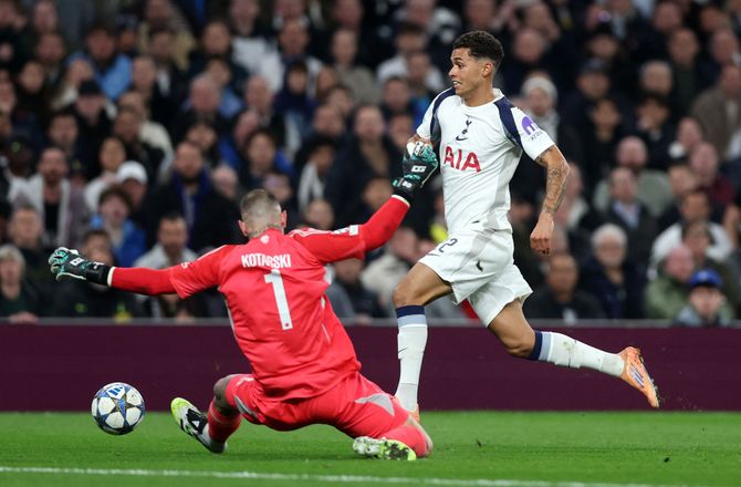 Champions League -Kotarski impliceret i mål: Måske jeg ville for meget
