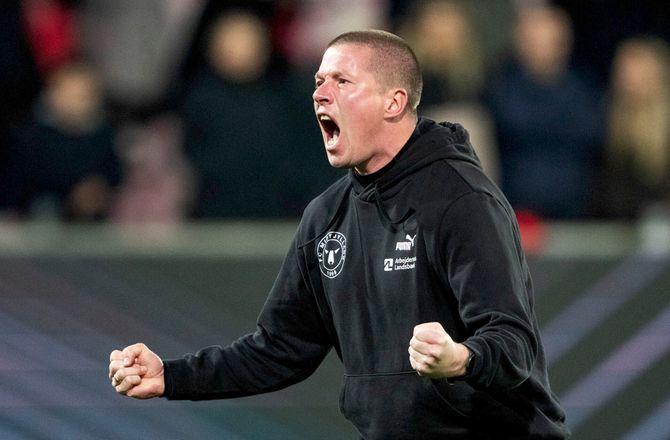 Europa League -Fejl irriterede Tullberg: Har svært ved at skjule følelser