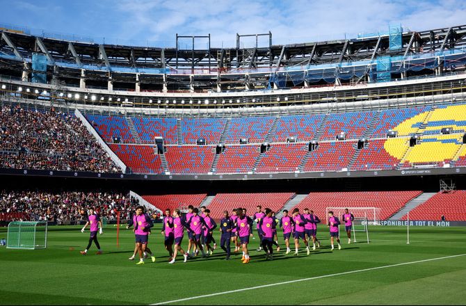 La Liga -Se billederne: Barca indviede Camp Nou foran 23.000 tilskuere