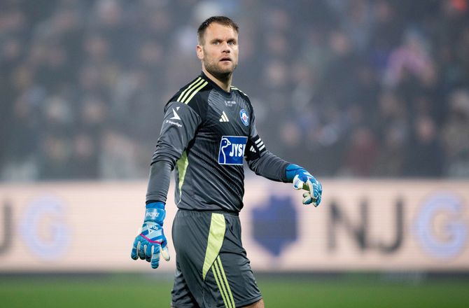 3F Superliga -Nicolai Larsen opfordrer SIF-fans til at stå sammen