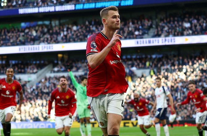 Premier League -De Ligt sikrede et point til United: Vi fortjente mere