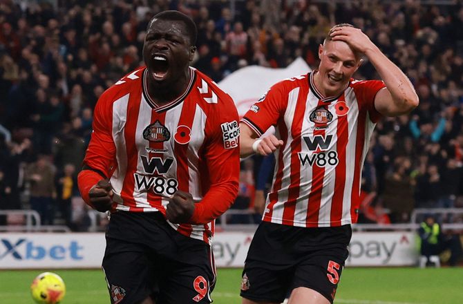 Premier League -Sen udligning: Sunderland nedbrød Arsenals jerndefensiv