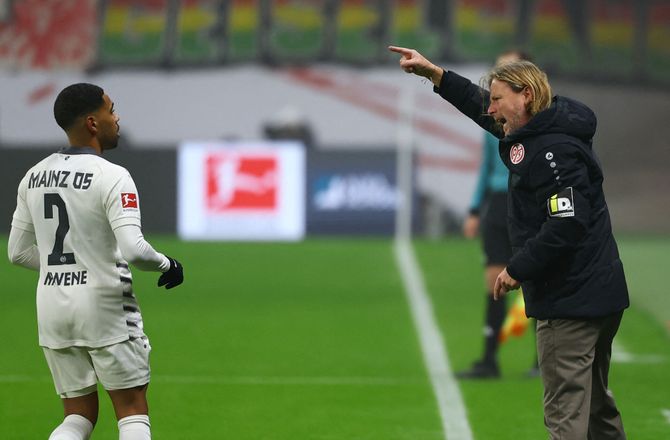 Bundesliga -Bo H. og co. led sent nederlag til NK's Frankfurt