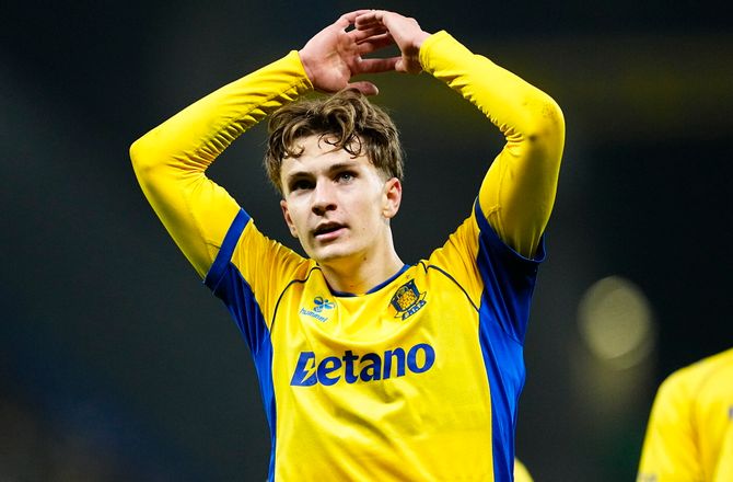 3F Superliga -Brøndby forlænger med Ambæk igen