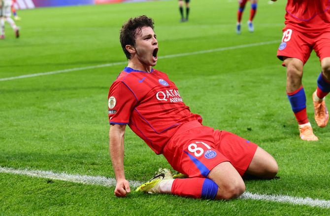 Ligue 1 -Joao Neves blev helten for PSG mod Lyon