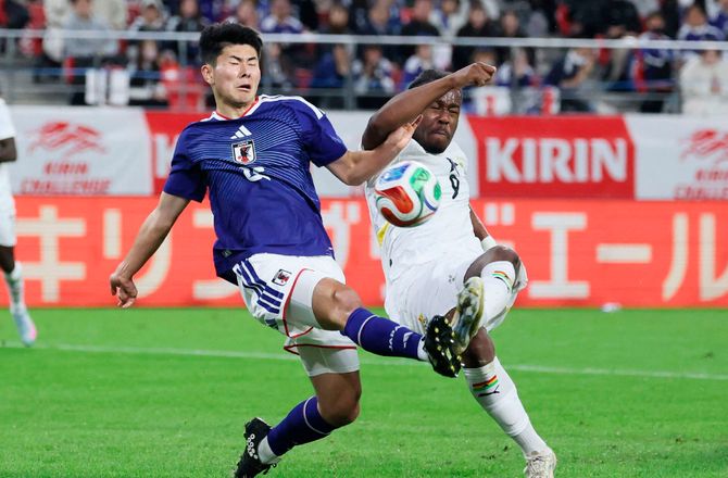 Venskabskampe -Junnosuke Suzuki var med til at holde Ghana fra fadet