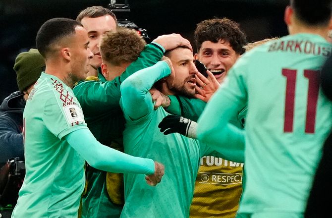 VM kval. UEFA -Belaruser tyssede Parken: Modsvar til danske buh-råb