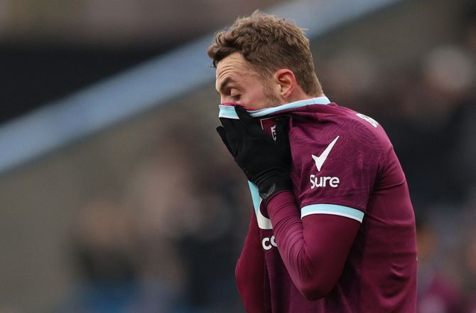 Championship -Bruun Larsen er i startopstillingen for Burnley
