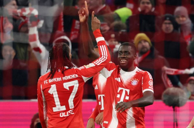 Bundesliga -Upamecano jubler over kontraktforlængelse