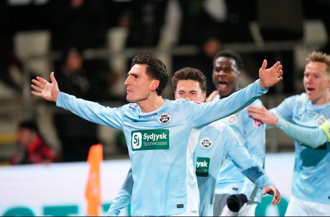 3F Superliga -Ekstatisk Sønderjyske-helt: Adrenalin og rush 