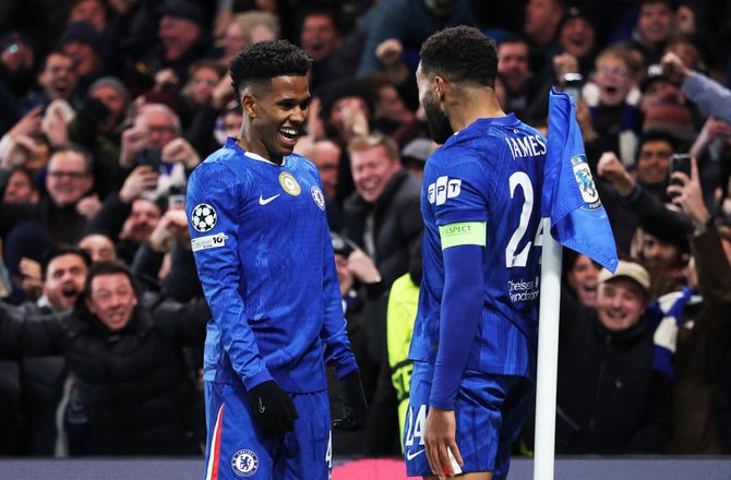 Champions League -Barca sejlede og så rødt i stor Chelsea-triumf