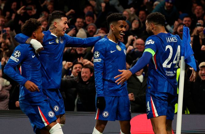 Champions League -Chelsea-boss: Estevao og Yamal kan blive som Messi og Ronaldo