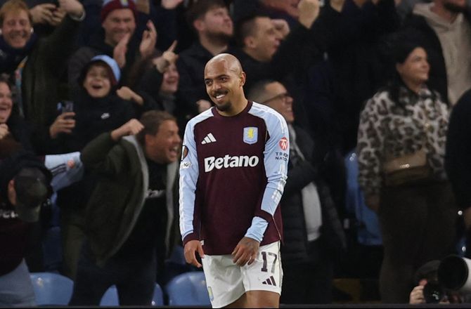 Europa League -Aston Villa ånder FCM i nakken