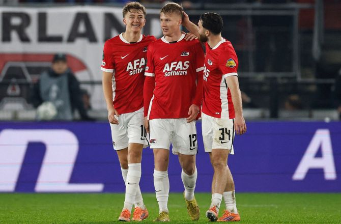 Conference League -Isak Jensen med klassemål i Alkmaar-sejr