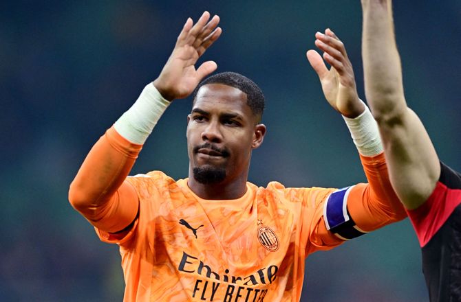 Serie A -Bekræftet: Milan forlænger med Maignan