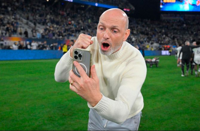 Major League Soccer -Jesper Sørensen forlænger i MLS