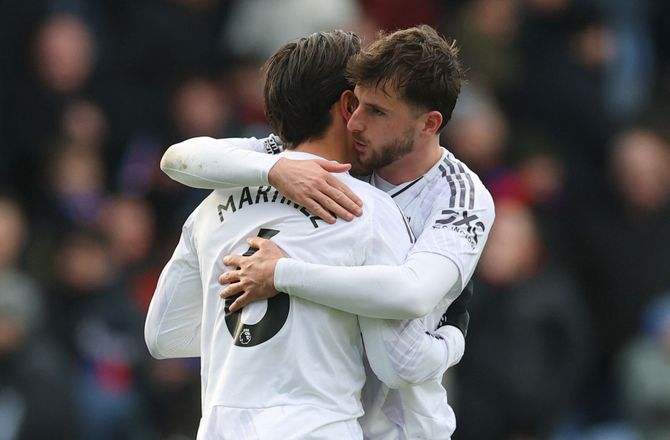 Premier League -Fernandes glæder sig over Martinez-comeback: Vigtigt 