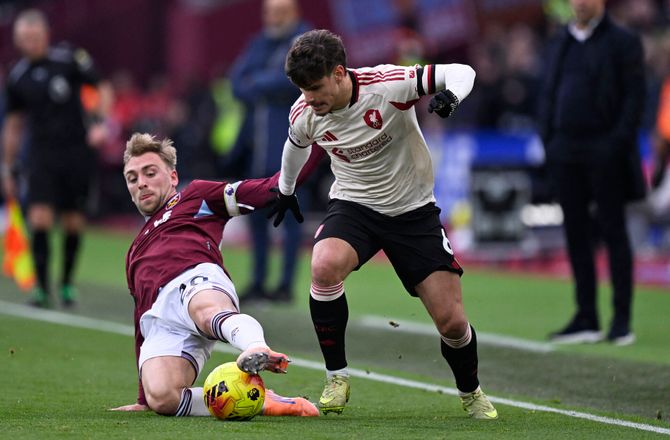 Premier League -Slot om Kerkez-udskiftning: Det var krampe