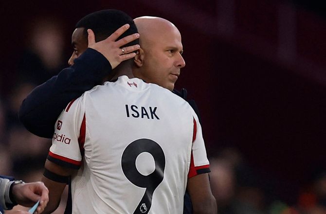 Champions League -Slot går all in: Isak starter - Salah bænket igen