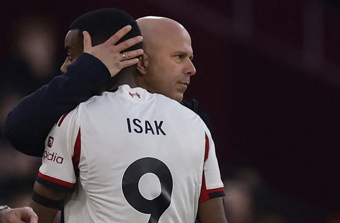 Premier League -Isak om Slot-fyring: Altid trist når træneren stopper