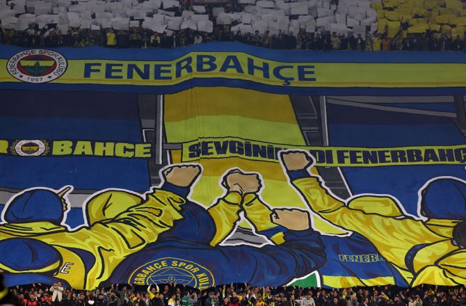 SüperLig -OB-kending scorede i Fenerbahce-nedtur