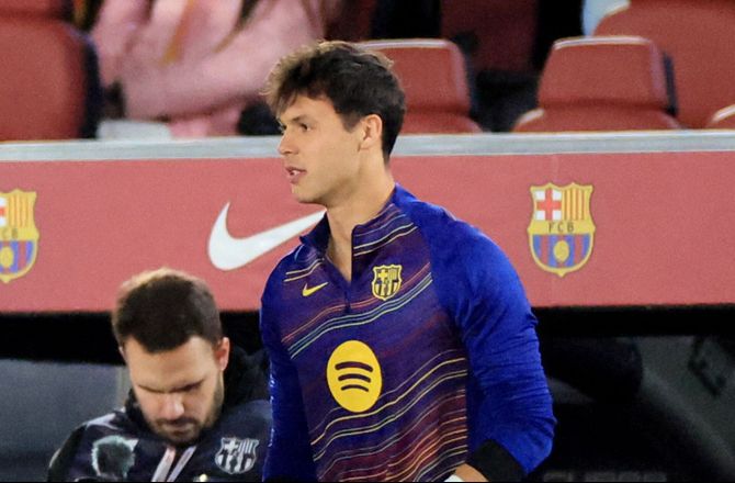 3F Superliga -Kommer fra Barca: Ny keeper kalder Lyngby 'unik'