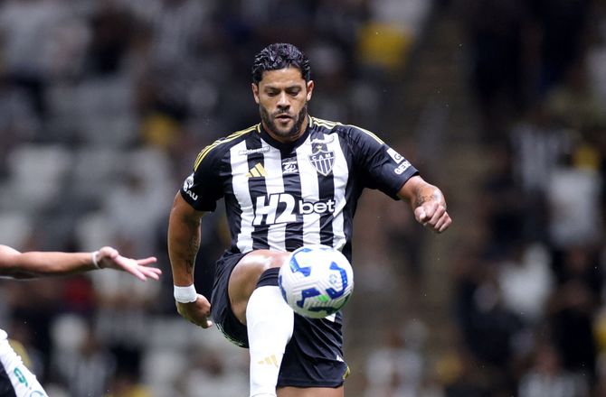Statsliga -Hulk raser efter masseslagsmål: Dommeren var bange
