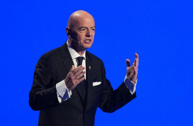 VM -Infantino åben for ændring: Overvejer offside-reglen