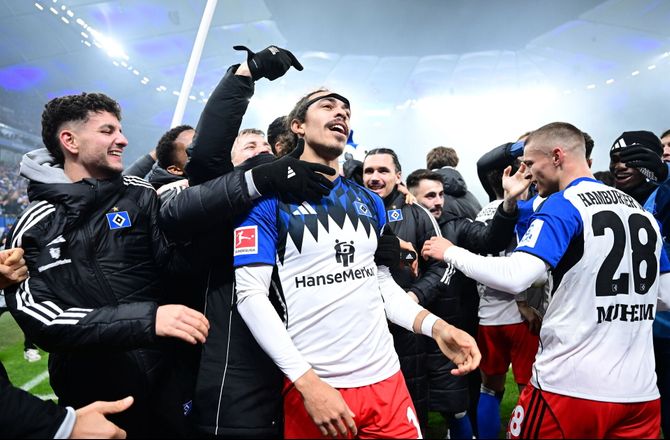 Bundesliga -Yussuf Poulsen blev helten i Hamborg: Det var helt vildt