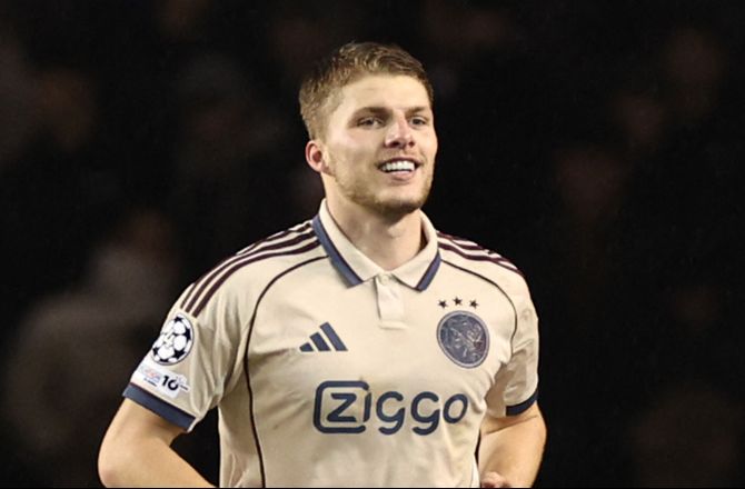 Æresdivisionen -Anton Gaaei opnår milepæl i Ajax